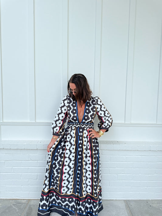 There She Goes Dress- White/Black